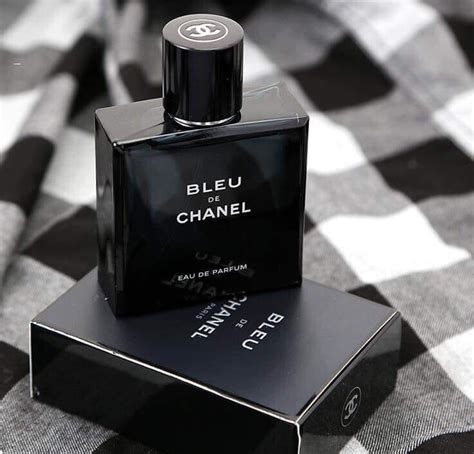 giá nước hoa bleu chanel